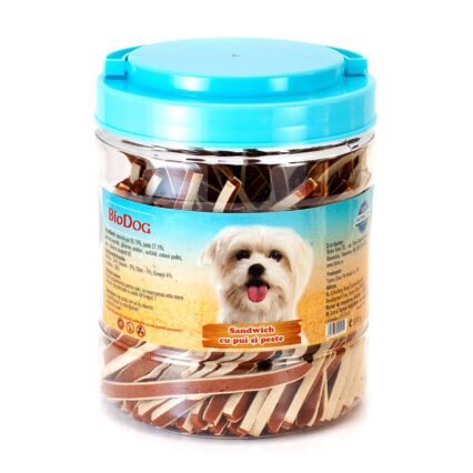 RECOMPENSE PENTRU CAINI BIODOG SANDWICH CU PUI SI PESTE 500G/CC-01S
